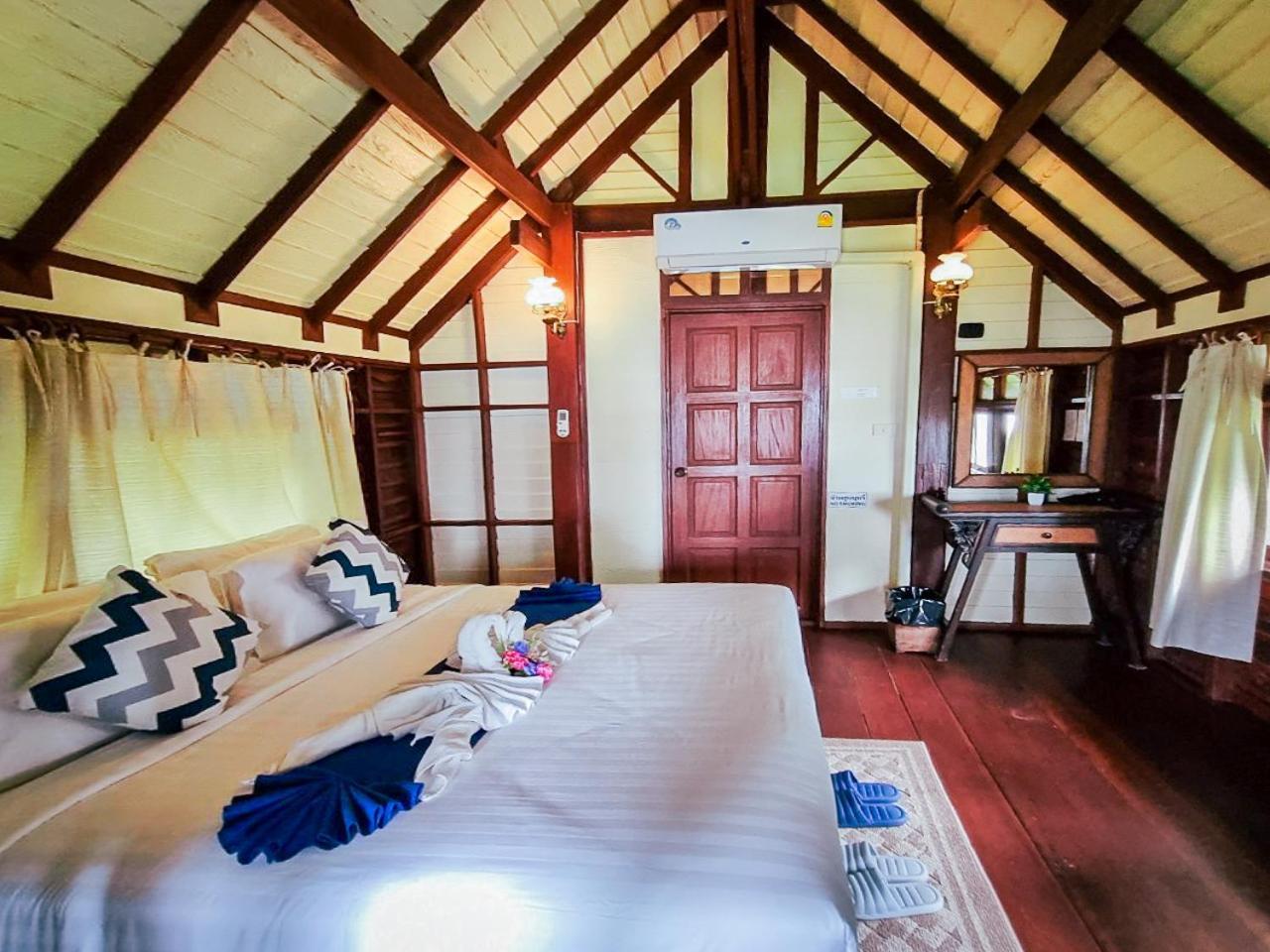 Baan Thong Ching Resort Кханом Екстер'єр фото