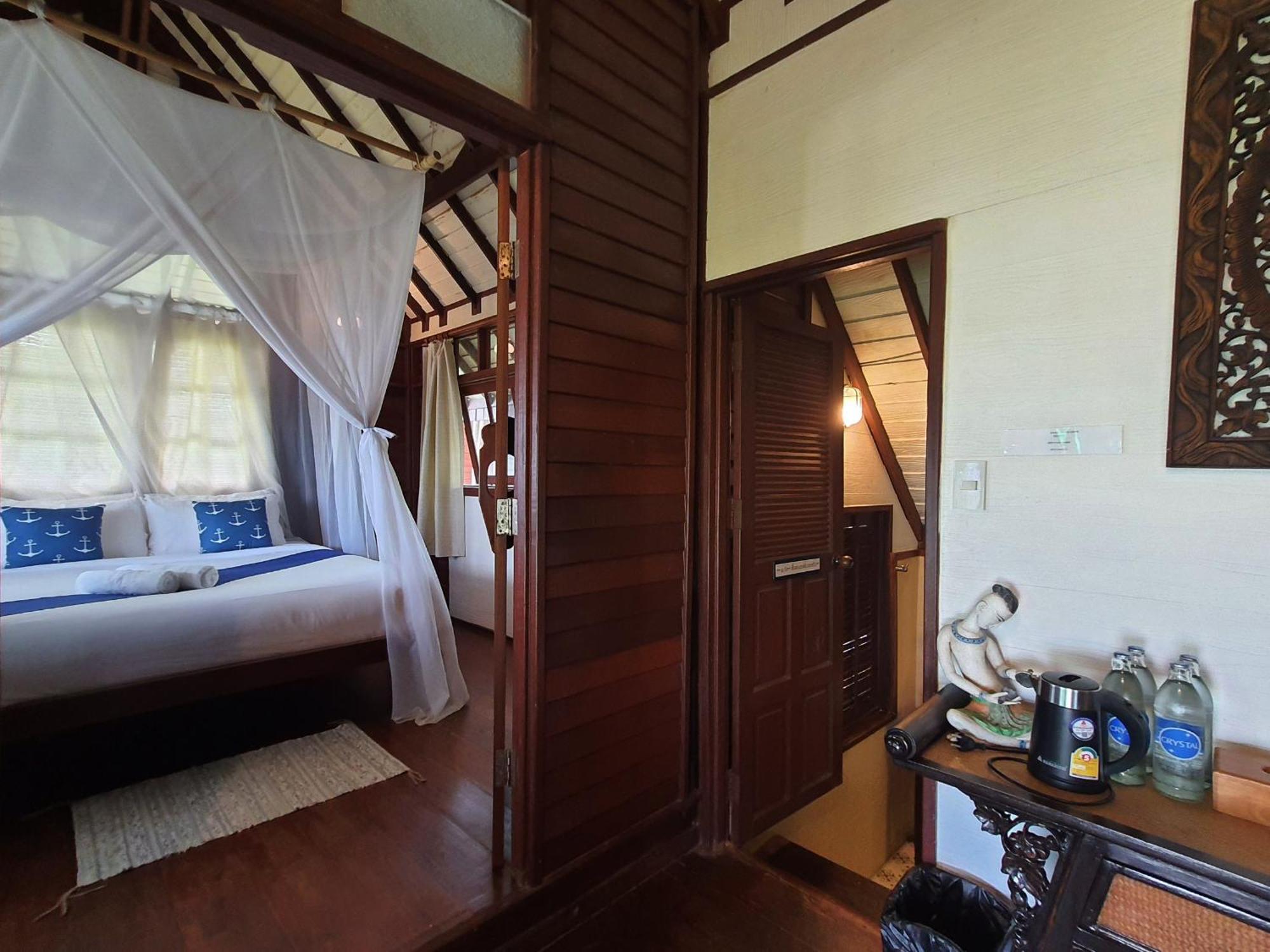 Baan Thong Ching Resort Кханом Екстер'єр фото